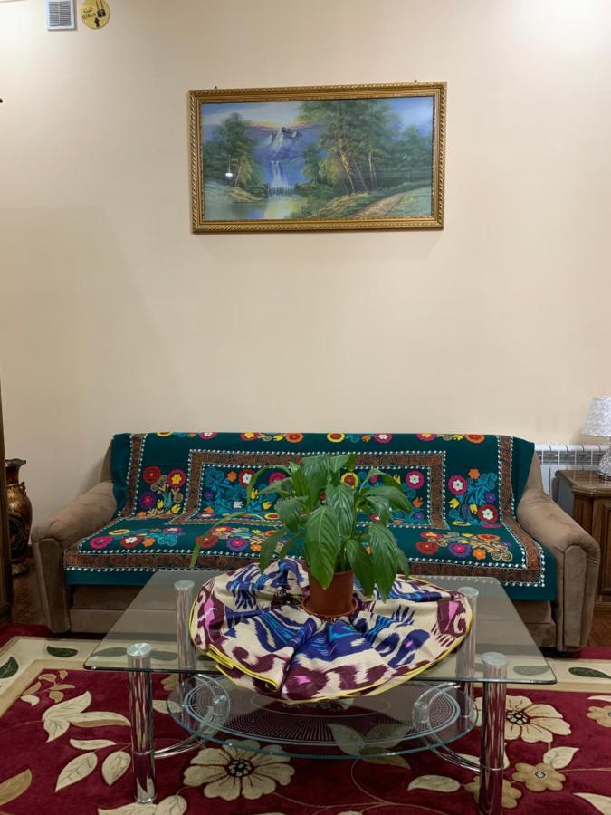 Sitorabonu-Guest House Tasken Kültér fotó